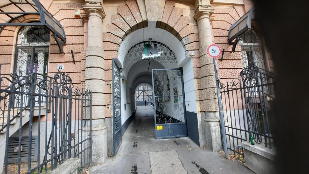Hi-Bp In-Budapest Studio Apartman 2 Free Parking Kültér fotó